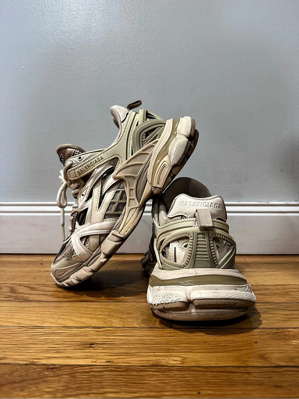 Balenciaga Track.2 Sneaker Beige.2 Sneakers in Cream & Brown
